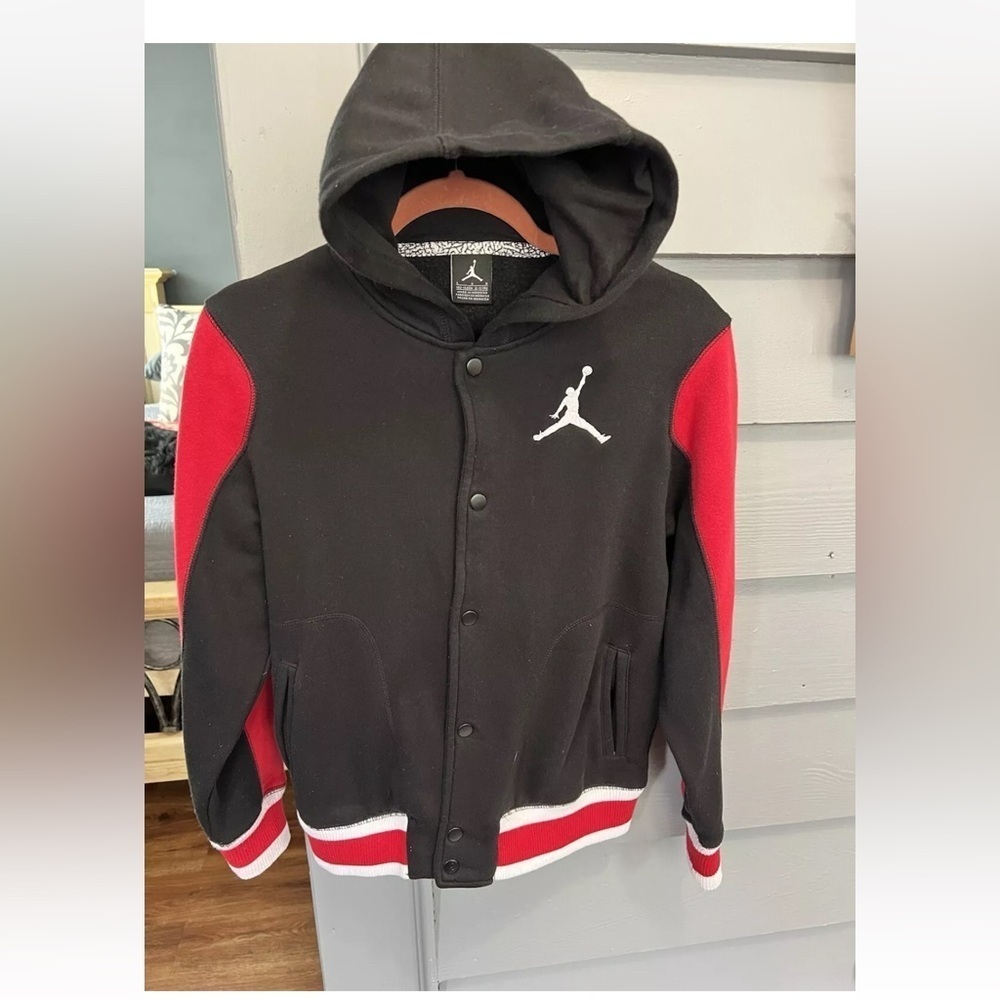 Air Jordan Boys Varsity Jacket Size  L/G Red Colorblock Logo Snap Hooded Pockets